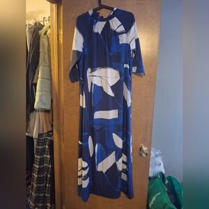 Abstract Print Maxi Dress Maternity Friendly!